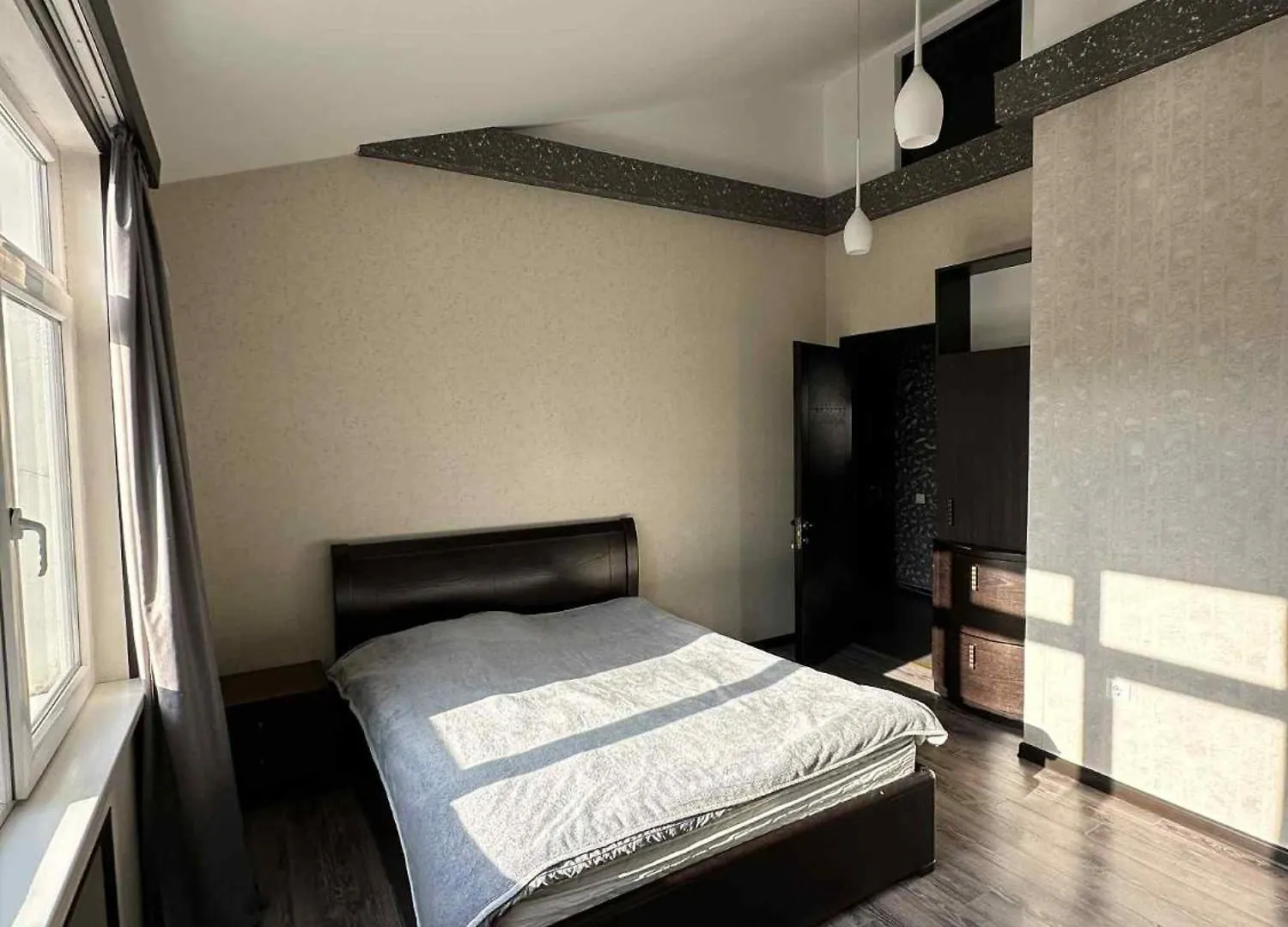 Loft Style Apartment Old ティビリシ